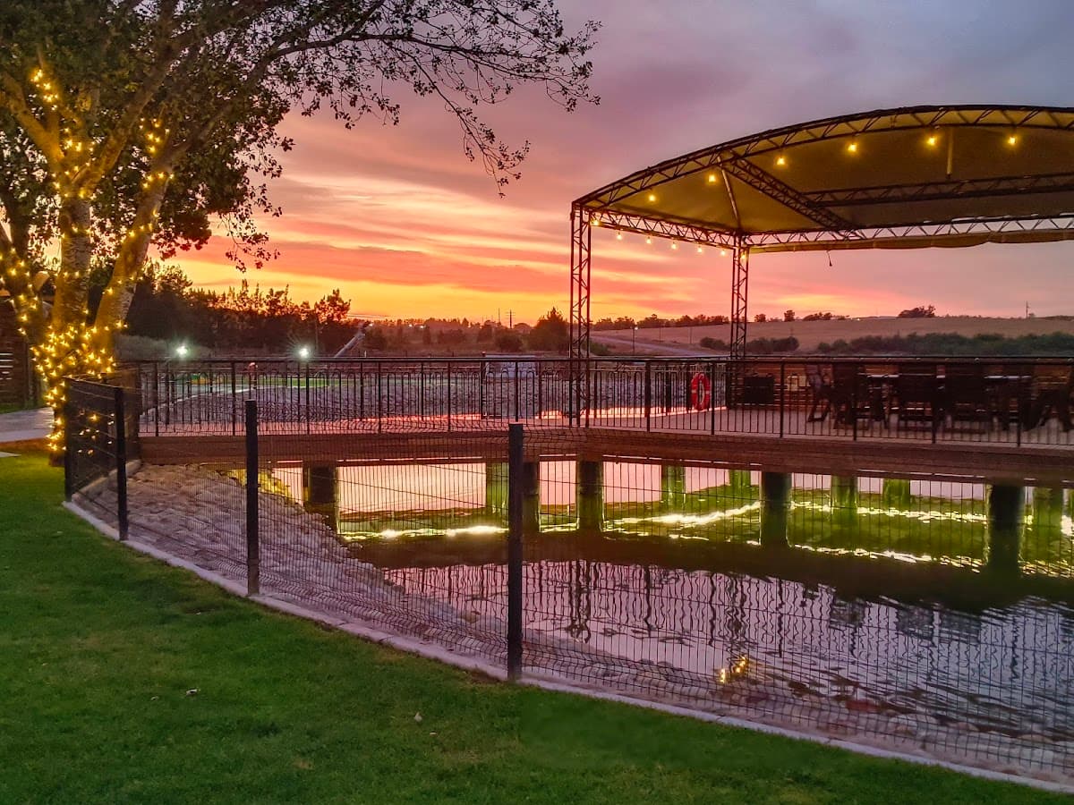 Simonsvlei Wines gallery image 1